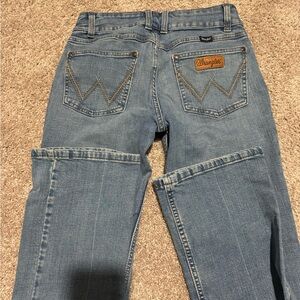 Wrangler Light Wash Denim Jeans - Classic Back Pocket Stitching